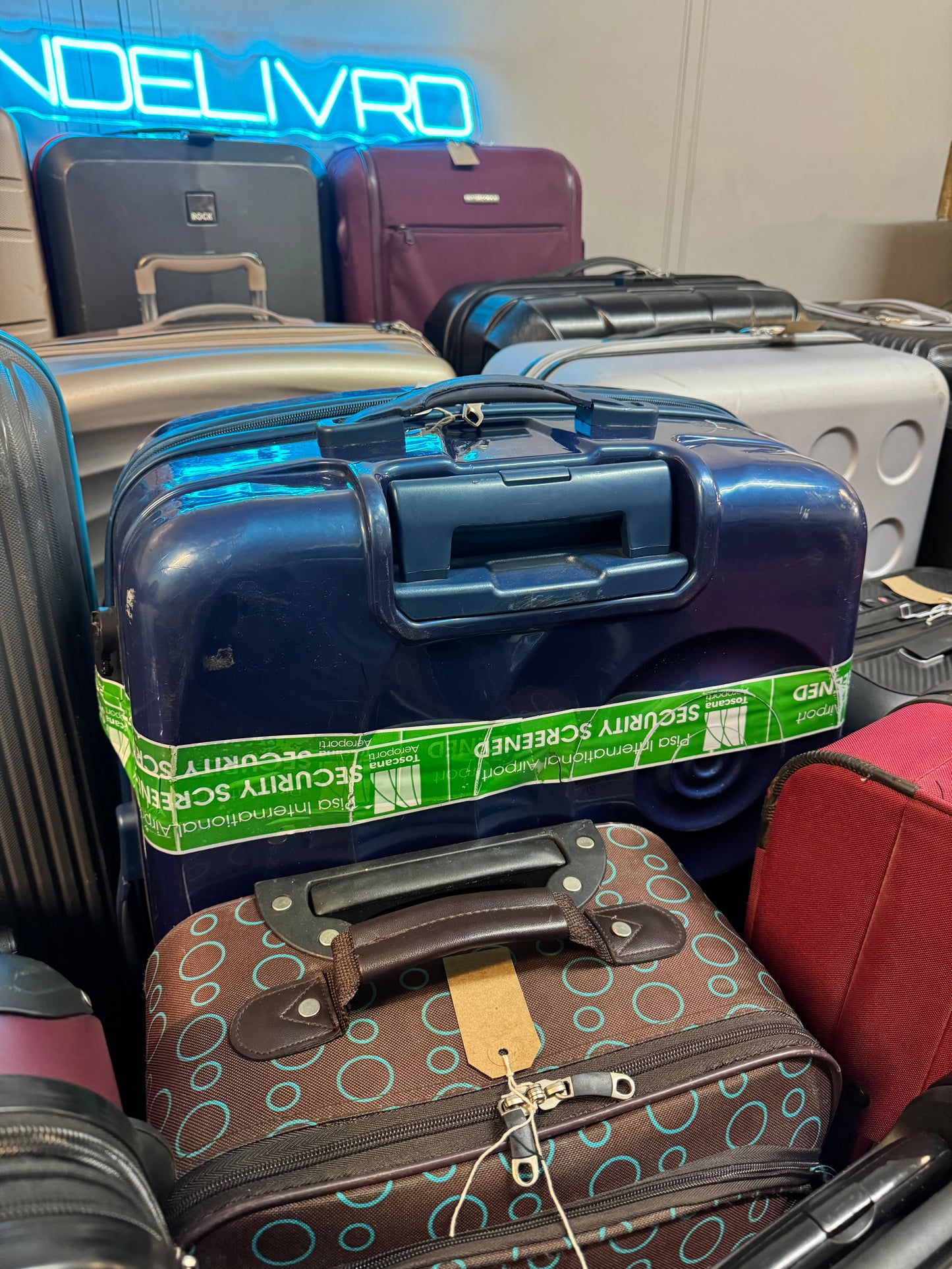 Lost and Unclaimed Airport Luggage Cases